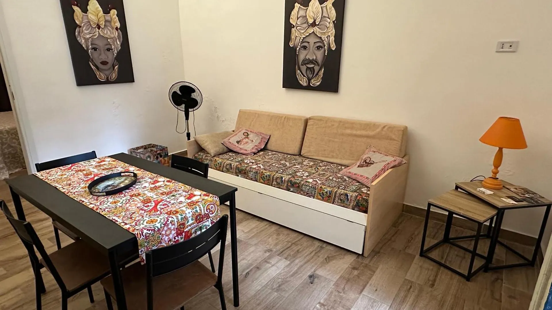 La Mansarda Dei Mori, Catania, Italy Apartment