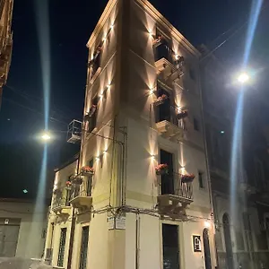 Apartment Vicolo San Gaetano -luxury Rooms-, Catania