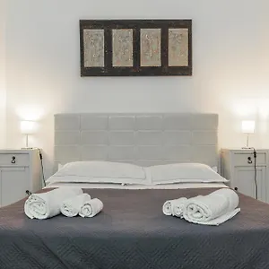 Apartment Zefnea House, Catania